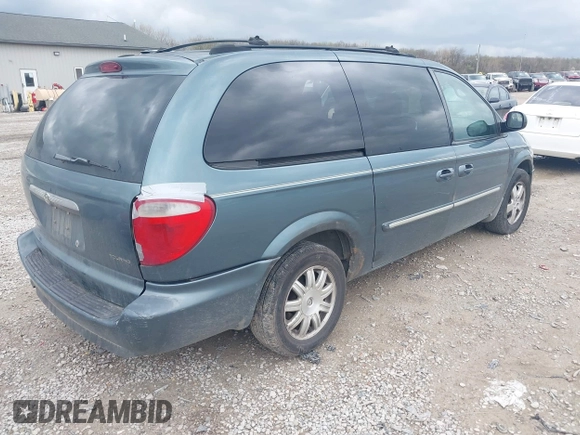 2005 Chrysler Town & Country Touring with VIN 2C4GP54L75R429550, listed as a IAAI auction lot 41947692 with 219,368 mi miles. Bid and sale history available at carsss.com. Image 4.