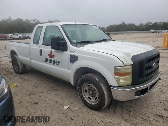 2008 Ford F-250 XL with VIN 1FTSX20558EB19852, listed as a Copart auction lot 42393595 with 213,258 mi miles and Clean title. Bid and sale history available at DreamBid. Image 4.