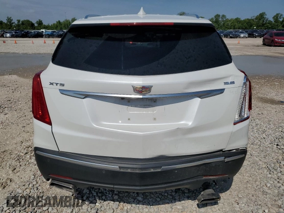 2017 Cadillac XT5 Luxury FWD with VIN 1GYKNBRS8HZ235385, listed as a Copart auction lot 55817055 with 29,590 mi miles and Salvage Title. Bid and sale history available at DreamBid. Image 6.