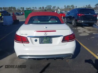 2016 Mercedes-Benz E 400 with VIN WDDKK6FF8GF324652, listed as a IAAI auction lot 41326518 with 166,521 mi miles and . Bid and sale history available at carsss.com. Image 16.
