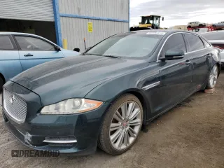 2015 Jaguar XJ with VIN SAJWA2GZ0F8V86007, listed as a Copart auction lot 82233514 with 0 mi miles and Clean Title. Bid and sale history available at carsss.com. Image 1.