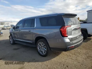 2021 GMC Yukon XL SLT with VIN 1GKS2GKD7MR453176, listed as a Copart auction lot 89331305 with 46,238 mi miles and Salvage Title. Bid and sale history available at carsss.com. Image 2.