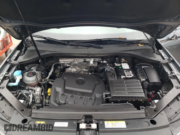 2022 Volkswagen Tiguan S z VIN 3VV1B7AX0NM131082, wystawiony jako Copart lot #47800415 z przebiegiem 59 966 mil mil oraz Szkoda całkowita • Salvage title. Historia ofert i sprzedaży dostępna na DreamBid. Obrazek 12.