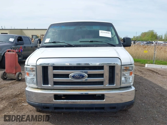 2011 Ford Econoline Cargo Commercial z VIN 1FTNE2EW0BDA56676, wystawiony jako IAAI lot #42215010 z przebiegiem 179 752 mil mil oraz . Historia ofert i sprzedaży dostępna na DreamBid. Obrazek 11.