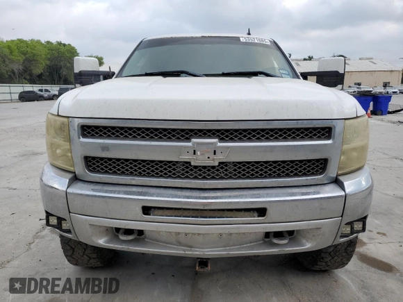 2013 Chevrolet Silverado 1500 LT with VIN 3GCPKSE76DG154143, listed as a Copart auction lot 53521685 with 180,628 mi miles and Salvage Title. Bid and sale history available at DreamBid. Image 5.
