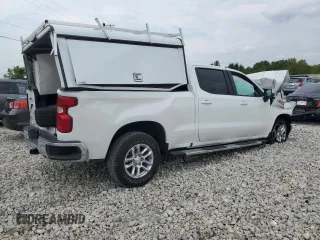 2024 Chevrolet Silverado 1500 LT with VIN 1GCUDDE83RZ262101, listed as a Copart auction lot 68882734 with 0 mi miles and Non Repairable. Bid and sale history available at carsss.com. Image 3.