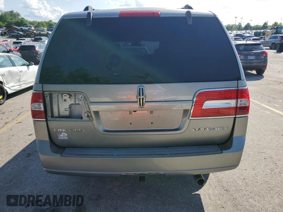 2008 Lincoln Navigator with VIN 5LMFL28518LJ12242, listed as a Copart auction lot 61677745 with 219,606 mi miles and Clean title. Bid and sale history available at DreamBid. Image 7.