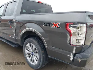 2018 Ford F-150 XL z VIN 1FTEW1CP3JKC21438, wystawiony jako IAAI lot #42207035 z przebiegiem 86 417 mil mil oraz . Historia ofert i sprzedaży dostępna na DreamBid. Obrazek 17.