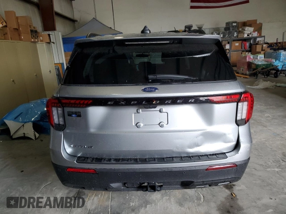 2025 Ford Explorer Active с VIN 1FMUK7DH4SGA94345, выставлен на аукционе Copart как лот 56385465 с пробегом 2 472 миль миль и Списание • Salvage title. История ставок и продаж доступна на DreamBid. Изображение 6.