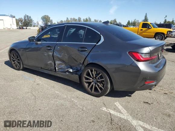2019 BMW 3 Series 330i z VIN WBA5R1C57KFH22056, wystawiony jako Copart lot #49896985 z przebiegiem 58 311 mil mil oraz Szkody całkowita. Historia ofert i sprzedaży dostępna na DreamBid. Obrazek 2.