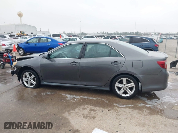 2014 Toyota Camry L with VIN 4T1BF1FK5EU304863, listed as a IAAI auction lot 41548606 with 145,201 mi miles. Bid and sale history available at carsss.com. Image 15.