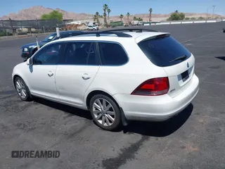 2010 Volkswagen Jetta TDI with VIN 3VWTL7AJ4AM669372, listed as a IAAI auction lot 42379252 with 214,274 mi miles and . Bid and sale history available at DreamBid. Image 3.