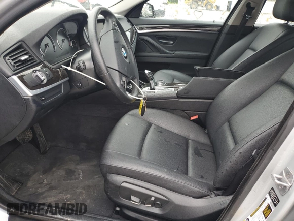 2014 BMW 5 Series 528i xDrive z VIN WBA5A7C5XED617311, wystawiony jako Copart lot #59398195 z przebiegiem 117 230 mil mil oraz Szkoda całkowita • Salvage title. Historia ofert i sprzedaży dostępna na DreamBid. Obrazek 7.