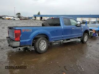 2022 Ford F-250 XL with VIN 1FT7X2BNXNED87164, listed as a Copart auction lot 47879475 with 59,597 mi miles and Salvage title. Bid and sale history available at DreamBid. Image 3.