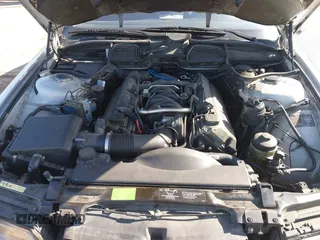 2001 BMW 7 Series 740iA with VIN WBAGG83451DN86662, listed as a IAAI auction lot 41967255 with 187,669 mi miles. Bid and sale history available at carsss.com. Image 10.