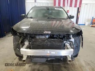 2018 Jeep Compass Sport with VIN 3C4NJCAB5JT133880, listed as a Copart auction lot 49858115 with 192,652 mi miles and Salvage Title. Bid and sale history available at carsss.com. Image 5.