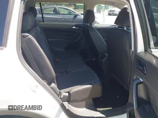 2024 Volkswagen Tiguan with VIN 3VVTB7AX9RM217926, listed as a IAAI auction lot 42339057 with 8,233 mi miles and . Bid and sale history available at DreamBid. Image 8.