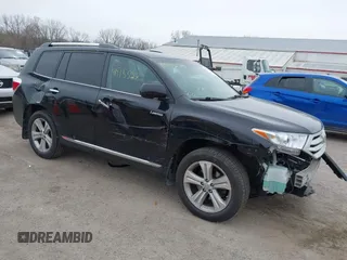 2013 Toyota Highlander Limited z VIN 5TDDK3EH9DS236175, wystawiony jako IAAI lot #41915527 z przebiegiem 136 599 mil mil oraz . Historia ofert i sprzedaży dostępna na DreamBid. Obrazek 1.