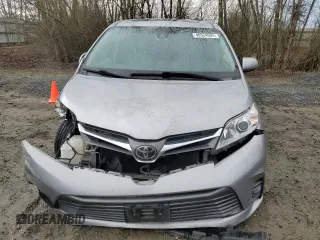 2018 Toyota Sienna XLE z VIN 5TDDZ3DC8JS199035, wystawiony jako Copart lot #48524005 z przebiegiem 98 580 mil mil oraz Szkoda całkowita • Salvage title. Historia ofert i sprzedaży dostępna na DreamBid. Obrazek 5.