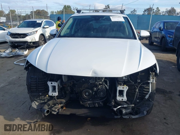 2020 Audi Q5 Premium z VIN WA1ANAFY2L2046974, wystawiony jako IAAI lot #41933942 z przebiegiem 53 911 mil mil oraz . Historia ofert i sprzedaży dostępna na DreamBid. Obrazek 13.