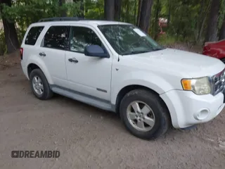 2008 Ford Escape XLT z VIN 1FMCU03118KB61510, wystawiony jako IAAI lot #42626112 z przebiegiem 185 662 mil mil oraz . Historia ofert i sprzedaży dostępna na DreamBid. Obrazek 1.