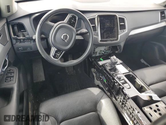 2021 Volvo XC90 Momentum z VIN YV4102PK1M1699109, wystawiony jako Copart lot #46104045 z przebiegiem Nie podano mil oraz Szkoda całkowita • Salvage title. Historia ofert i sprzedaży dostępna na DreamBid. Obrazek 8.