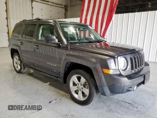 2015 Jeep Patriot Latitude with VIN 1C4NJPFB5FD263798, listed as a Copart auction lot 59739195 with 61,927 mi miles and Clean title. Bid and sale history available at DreamBid. Image 4.
