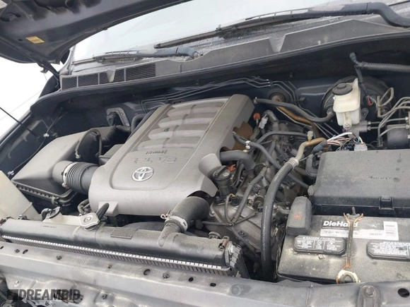 2007 Toyota Tundra LTD with VIN 5TBEV58197S459237, listed as a IAAI auction lot 41852184 with 339,929 mi miles. Bid and sale history available at carsss.com. Image 10.