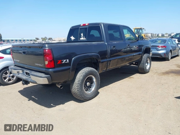 2005 Chevrolet Silverado 1500 LT with VIN 2GCEK13T651358419, listed as a IAAI auction lot 42073531 with 120,233 mi miles and . Bid and sale history available at DreamBid. Image 4.