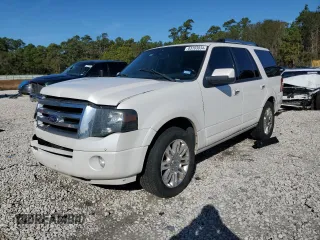 2014 Ford Expedition Limited with VIN 1FMJU1K53EEF65470, listed as a Copart auction lot 83103034 with 211,577 mi miles and Salvage title. Bid and sale history available at DreamBid. Image 1.