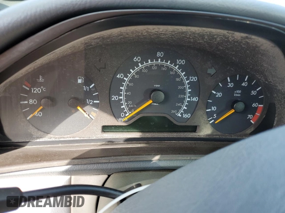 1999 Mercedes-Benz CLK 320/430 z VIN WDBLK65G1XT027392, wystawiony jako Copart lot #74272214 z przebiegiem Nie podano mil oraz Szkoda całkowita • Salvage title. Historia ofert i sprzedaży dostępna na DreamBid. Obrazek 9.