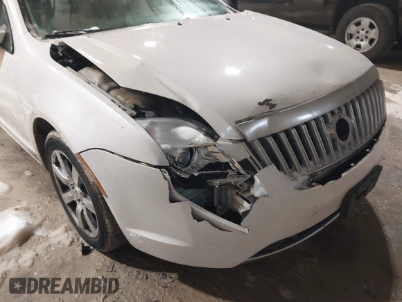 2011 Mercury Milan Premier with VIN 3MEHM0JG0BR603129, listed as a IAAI auction lot 41137393 with 105,403 mi miles. Bid and sale history available at carsss.com. Image 12.