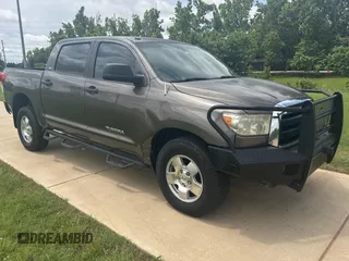 2012 Toyota Tundra z VIN 5TFDW5F14CX256148, wystawiony jako Copart lot #58974045 z przebiegiem 286 600 mil mil oraz Czysty tytuł • Clean title. Historia ofert i sprzedaży dostępna na DreamBid. Obrazek 1.