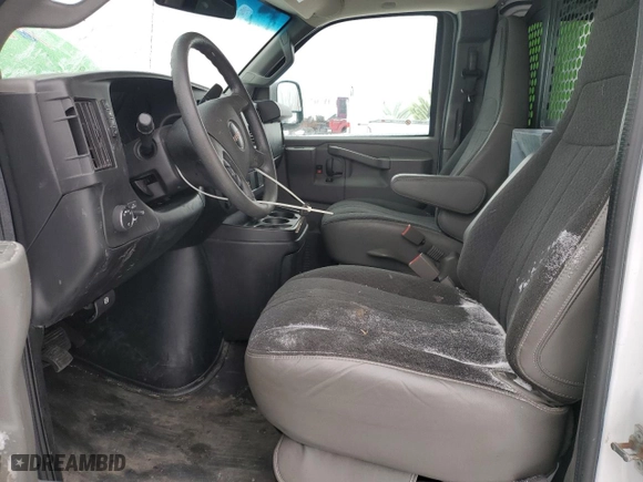2019 GMC Savana Cargo Van with VIN 1GTW7AFGXK1281852, listed as a Copart auction lot 85546514 with 147,683 mi miles and Salvage Title. Bid and sale history available at carsss.com. Image 7.