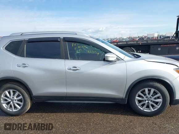 2020 Nissan Rogue SV with VIN KNMAT2MT4LP535422, listed as a IAAI auction lot 41068927 with 190,525 mi miles and . Bid and sale history available at DreamBid. Image 13.