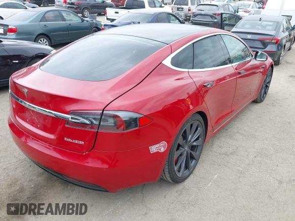 2019 Tesla Model S 100D z VIN 5YJSA1E46KF332066, wystawiony jako IAAI lot #42189828 z przebiegiem 55 751 mil mil oraz . Historia ofert i sprzedaży dostępna na DreamBid. Obrazek 4.
