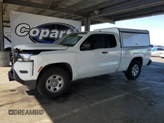 2023 Nissan Frontier S z VIN 1N6ED1CL3PN642325, wystawiony jako Copart lot #58234515 z przebiegiem 70 354 mil mil oraz Czysty tytuł • Clean title. Historia ofert i sprzedaży dostępna na DreamBid. Obrazek 1.