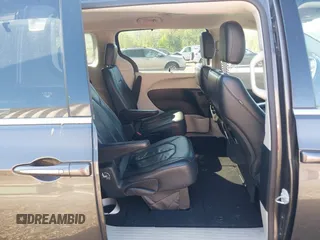 2018 Chrysler Pacifica Touring L with VIN 2C4RC1BG1JR112084, listed as a IAAI auction lot 42206441 with 163,952 mi miles and . Bid and sale history available at DreamBid. Image 8.
