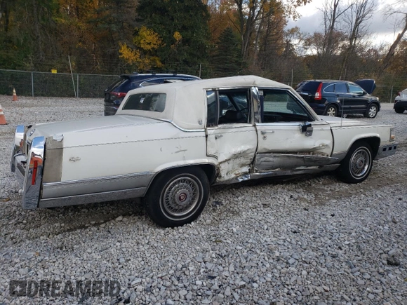 1991 Cadillac Brougham z VIN 1G6DW54E6MR710852, wystawiony jako Copart lot #76027004 z przebiegiem Nie podano mil oraz Szkody całkowita. Historia ofert i sprzedaży dostępna na DreamBid. Obrazek 3.