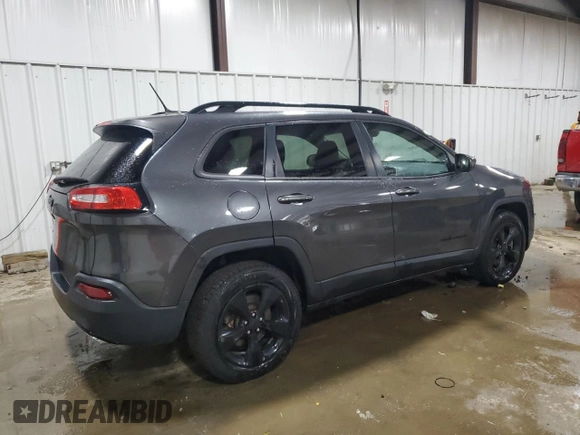2015 Jeep Cherokee Latitude z VIN 1C4PJMCS9FW750275, wystawiony jako Copart lot #64191695 z przebiegiem 130 818 mil mil oraz Szkoda całkowita • Salvage title. Historia ofert i sprzedaży dostępna na DreamBid. Obrazek 3.