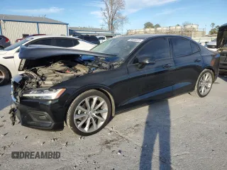 2020 Volvo S60 Momentum with VIN 7JR102FK7LG054580, listed as a Copart auction lot 80655873 with 118,921 mi miles and Salvage Title. Bid and sale history available at carsss.com. Image 1.