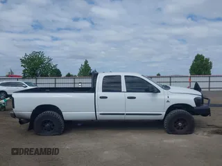2006 Dodge 3500 SLT z VIN 3D7LX38CX6G191784, wystawiony jako IAAI lot #42267999 z przebiegiem 202 933 mil mil oraz . Historia ofert i sprzedaży dostępna na DreamBid. Obrazek 13.