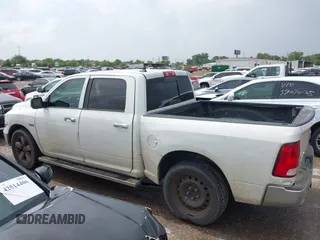 2017 Ram 1500 Lone Star Silver z VIN 1C6RR6LT6HS769308, wystawiony jako IAAI lot #42508245 z przebiegiem 159 770 mil mil oraz . Historia ofert i sprzedaży dostępna na DreamBid. Obrazek 14.