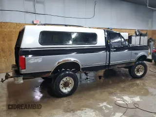 1997 Ford F-250 with VIN 1FTHF26G8VEB98855, listed as a Copart auction lot 53140545 with 193,820 mi miles and Clean Title. Bid and sale history available at DreamBid. Image 3.