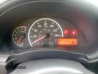 2015 Nissan Versa S Plus z VIN 3N1CN7AP2FL830030, wystawiony jako Copart lot #55932045 z przebiegiem 124 313 mil mil oraz Szkody całkowita. Historia ofert i sprzedaży dostępna na DreamBid. Obrazek 9.