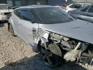 2015 Hyundai Veloster Turbo z VIN KMHTC6AE4FU221891, wystawiony jako Copart lot #58857565 z przebiegiem 144 671 mil mil oraz Szkoda całkowita • Salvage title. Historia ofert i sprzedaży dostępna na DreamBid. Obrazek 12.
