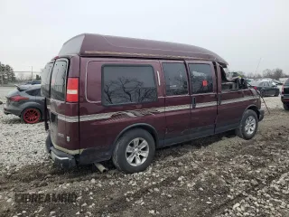 2003 GMC Savana Commercial C6Y with VIN 1GDFG15T231211743, listed as a Copart auction lot 82334784 with Not Provided miles and Clean Title. Bid and sale history available at carsss.com. Image 3.