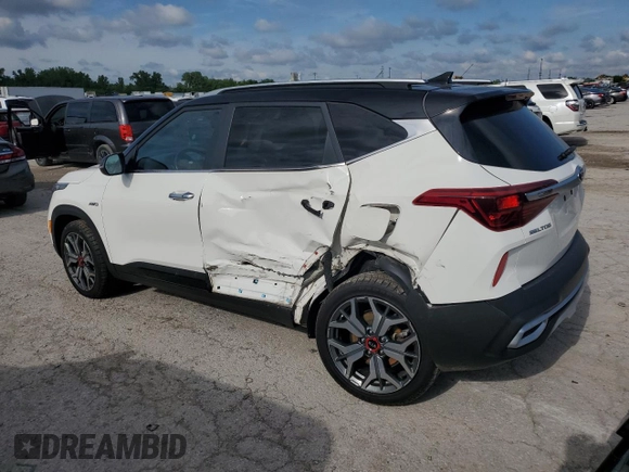 2021 Kia Seltos SX with VIN KNDETCA20M7078855, listed as a Copart auction lot 58071695 with 50,951 mi miles and Salvage title. Bid and sale history available at DreamBid. Image 2.