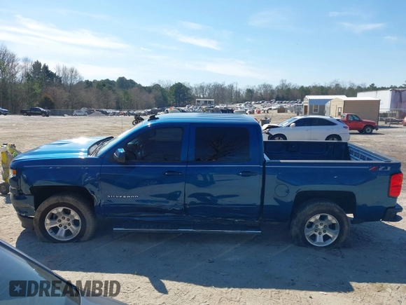 2018 Chevrolet Silverado 1500 LT with VIN 3GCUKREC9JG211391, listed as a IAAI auction lot 41710886 with 113,989 mi miles. Bid and sale history available at carsss.com. Image 14.