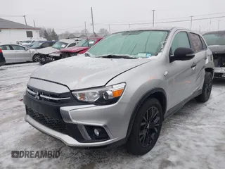 2019 Mitsubishi Outlander ES z VIN JA4AR3AU6KU022815, wystawiony jako IAAI lot #41511268 z przebiegiem 59 781 mil mil oraz . Historia ofert i sprzedaży dostępna na DreamBid. Obrazek 19.